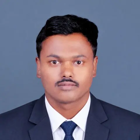Pravin Kumar Madhukar Londhe — Mathematics & English teacher, Yashashree Academy Satara